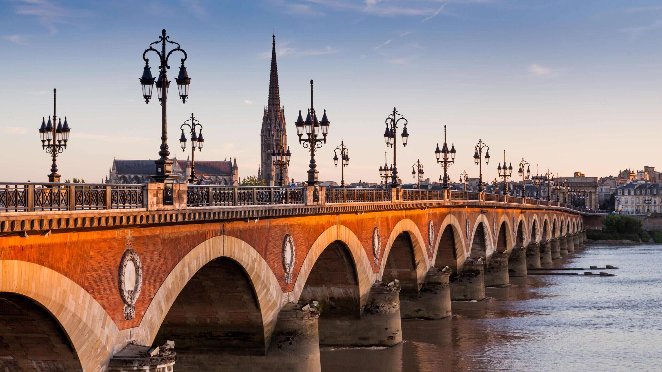 Bordeaux 2020 en primeur: Early insights on another Covid-influenced campaign Bordeaux 2020 en primeur: Early insights on another Covid-influenced campaign