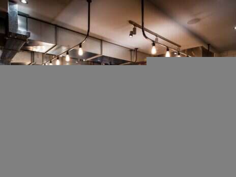 Kitchen Table @ Bubbledogs