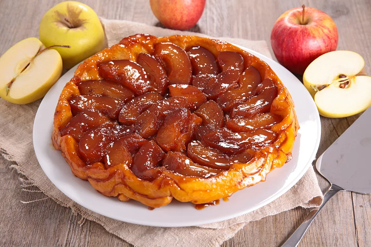 At the table: Tarte tatin At the table: Tarte tatin